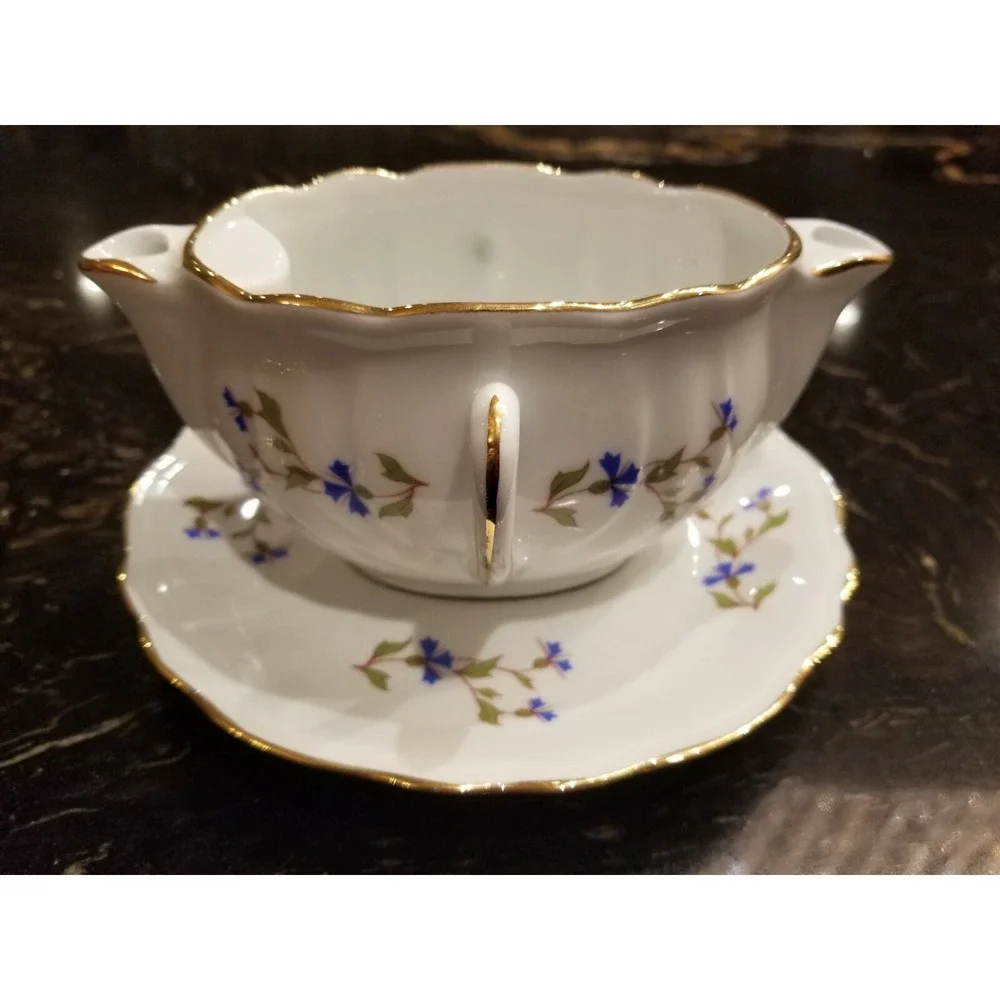 Moss Antiques La Nouvelle Orleans Gravy Boat w Saucer & 2 Handles Mardi Gras
